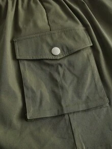 Enliva Plus Paperbag 腰部翻盖口袋侧边工装裙 - 軍綠色 - 查看 6