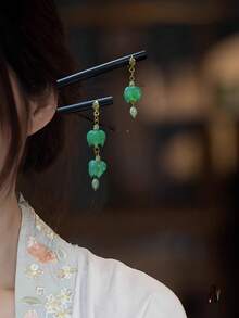 Two Bohemian Wooden Lily Of The Valley Hairpins Are Suitable For Women, With Teeth Shaped Into A Ponytail At The Back Of The Head And Sweet And Lovely Hairpins. The Side Clip Of The Hairpin Is Fresh Country Style, Bun Extension, Hair Bun Maker, Bun Hair Piece, Hair Styling Pins, Bobby Pins