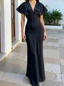 Women's Summer Fashion New V-Neck Waist Fitted Silk-Like Satin Boho Vacation Dress - Black - View 5