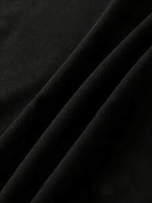 Y2K-Style Women's Cropped T-Shirt Top. Black Cropped Short Sleeve T-Shirt With Pink "I'm Gayer Than I Look" Text - 黑色 - 查看 5