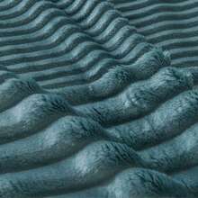 Toronto Blanket Intense Comfort And Velvety Touch - Green - View 2