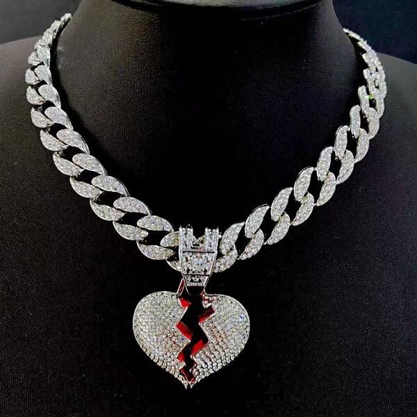 18k Alloy Fully Paved Rhinestone Broken Heart Pendant Necklace, Fashionable & Versatile Heart Necklace Jewelry