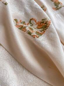 1 件女士秋冬仿羊绒刺绣围巾，厚实温暖流苏刺绣波西米亚风格旅行披肩斗篷围巾 - 米色 - 查看 2