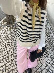 EAVA Fashionable Women's Round Neck Rib-Knit Sweater Vest Stripe Pattern Regular Length Knit Top