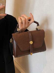 Túi đeo chéo vuông kiểu dáng cổ điển mới, khóa kim loại trang trí, dây đeo điều chỉnh được, màu nâu cà phê, thiết kế nắp gập, phù hợp cho các hoạt động thể thao ngoài trời, đi làm, mua sắm, đi học, du lịch ngắn ngày. - Cà phê nâu - Xem 3