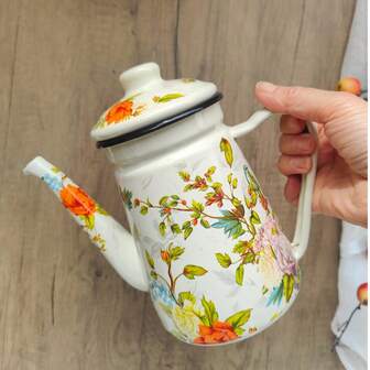 1pc Enamel Floral Hand Drip Coffee Pot, Suitable For Stovetop And Induction Cooktop