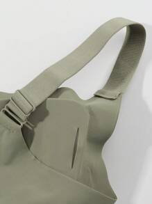 1件大码绿色女士文胸，无钢圈全罩杯舒适透气运动瑜伽文胸，优雅日常家居服