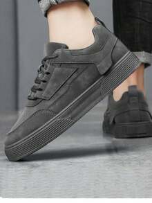 Herren einfarbige graue Schnürsportschuhe, minimalistischer Stil mit rundem Zehenbereich und dicker Sohle, höhenverstellbare Sportschuhe (es empfiehlt sich, eine größere Größe zu wählen)