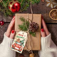 50 Piezas de Etiquetas Colgantes de Navidad con Cuerdas, 10 Estilos de Etiquetas de Papel para Regalos, Etiquetas Colgantes para Fiestas de Navidad, Decoración del Árbol de Navidad