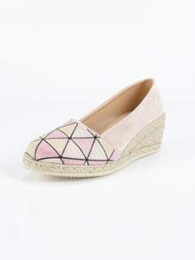 2025 New Woven Fisherman Shoes For Women, Thick Sole Flat Soft Bottom Embroidered Slip-On Loafers