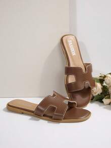 صنادل نسائية مسطحة مزينة بالمعدن، للارتداء بدون ربط، مانعة للانزلاق للاستخدام الداخلي والخارجي، للشاطئ - بني - مشاهدة 4