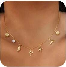 CAROVO Gold Initial Charm Necklace Women Letter A-Z Necklace 14K Gold Plated Charm Pendant Necklace Boho Summer Seashell Beach Starfish Surfer Jewelry - p - 查看 1