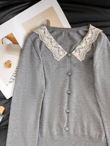 Women's V-Neck Long Sleeve Lace Trim Slim Fit Pullover Sweater