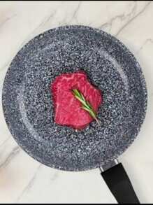 UNIVERSAL 28 CM FRYING PAN WITH A GRANITE COATING