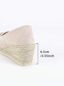 2025 New Woven Fisherman Shoes For Women, Thick Sole Flat Soft Bottom Embroidered Slip-On Loafers