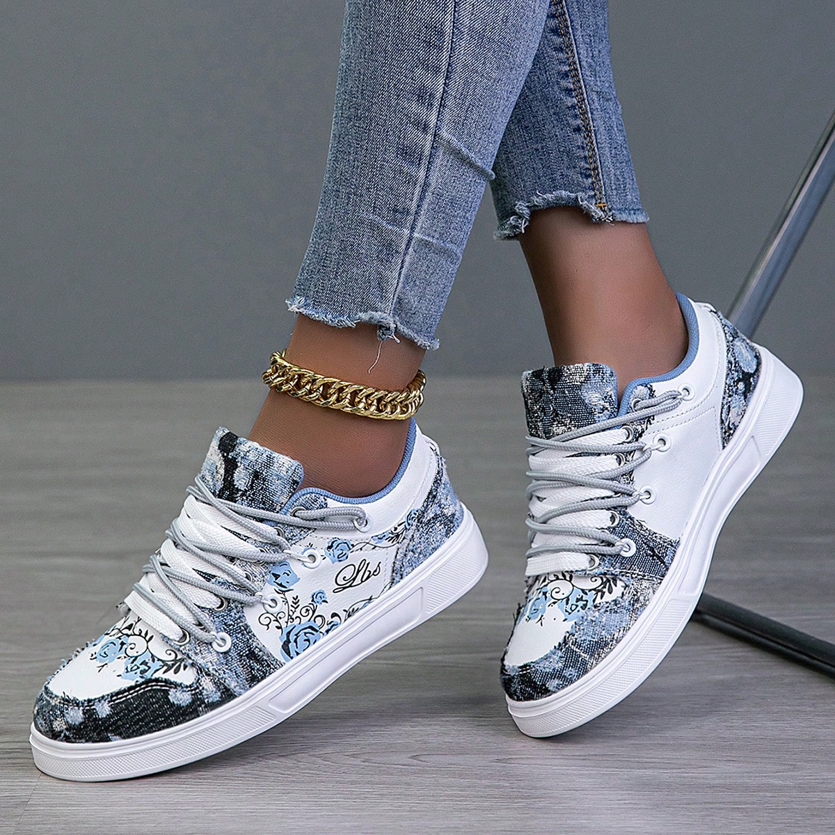 Zapatos casuales de mujer para otoño/invierno, zapatillas de moda, zapatos blancos de estilo callejero, zapatos ligeros para patineta