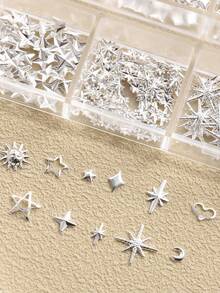 12 Fächer Silberfarbenes Metall Nagel Ornamente Sterne Mond Herz Nieten Nagelkunst Dekorationen Japanischer Stil 3D Legierung Nagel Nieten Schmuck für Maniküre DIY Kunst Dekorationen
