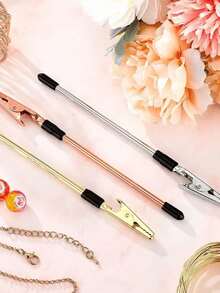 1pc Hand Chain Bracelet Clasp Holder, Bracelet Accessory Wearing Assist Tool, Multi-Functional Bracelet Clip, Easy To Wear Without Help, Compact And Convenient, Bracelet Wearing Tool