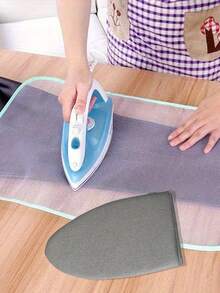 家用手持防烫熨衣板，衣服熨衣板挂烫机，海绵隔热手套，耐热熨烫垫，保护双手免于烫伤，操作简便，涤纶网垫，蒸汽熨斗防护布，适用于衣物和表面，易于清洁 - 彩色 - 查看 3