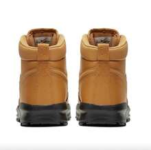 Nike Big Kids' Manoa Leather Lightweight Casual Sneakers