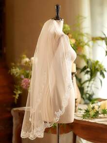 1件浪漫蕾丝贴花镶边闪亮新娘头纱，单层，带梳子，指尖长度短款头纱，婚礼配饰，情人节配饰 - 彩色 - 查看 10