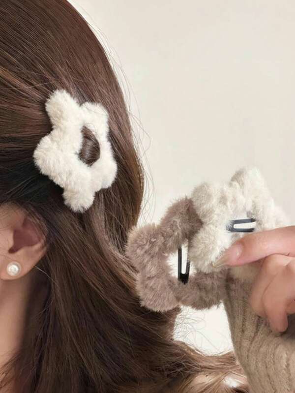 2/4 peças de grampos de cabelo femininos de pelúcia em formato de estrela, outono/inverno, acessórios de cabelo com franja lateral, bonitos e elegantes, chapéus versáteis estilo coreano para uso diário, acessórios Y2K, grampos de garra, garras de cabelo, presilhas de cabelo, presilhas de cabelo