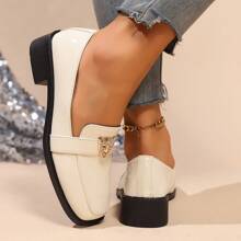 女士时尚百搭正式休闲乐福鞋