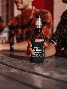 Ống giữ nhiệt đựng đồ uống tùy chỉnh - Có thể in logo và chữ theo yêu cầu. Ống giữ nhiệt đựng đồ uống chủ đề Giáng sinh, thiết kế gấp gọn, in logo và chữ. Hoàn hảo cho trang trí và quà tặng tiệc Halloween, Giáng sinh và các ngày lễ. Thích hợp cho các bữa tiệc, dã ngoại và hoạt động ngoài trời. Có nhiều lựa chọn màu chữ. Cần thiết cho các bữa tiệc và dã ngoại. Thiết kế chủ đề ngày lễ, bền chắc. Thích hợp cho bia, nước ngọt và các loại đồ uống khác. - Nhiều màu - Xem 7