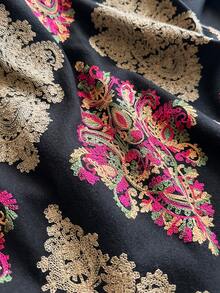 1 件女士秋冬仿羊绒刺绣围巾，厚实温暖流苏刺绣波西米亚风格旅行披肩斗篷围巾 - 黑紅 - 查看 2