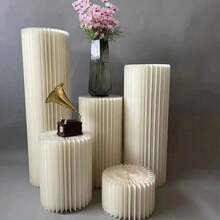 1 件/套象牙色纸板底座、可折叠纸板罗马式立柱、可折叠立柱支撑、婚礼配件、落地展示柱、带圆形上层搁板的 DIY 底座盒、可折叠纸质圆筒、婚礼蛋糕底座、生日、鲜花、理想的礼物支架、婚礼装饰、家居、房间、毕业典礼、派对、单身派对 - 彩色 - 查看 10