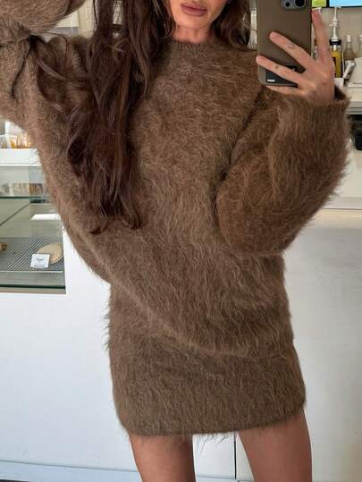 Conjunto de 2 piezas de suéter de cuello redondo holgado de manga larga y falda de piel de visón cálido para mujer en otoño/invierno