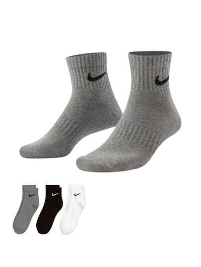 Nike جوارب تدريب خفيفة الوزن يومية يونيسكس (3 أزواج) متعددة الألوان