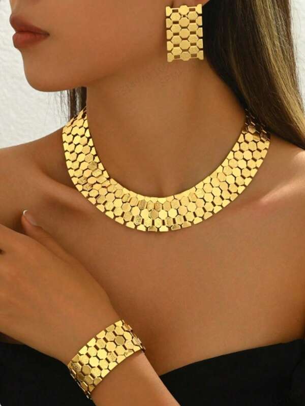4pcs/Set Fashionable Vintage Multi-Layer Golden Necklace, Earrings, Bracelet Jewelry Set For Women