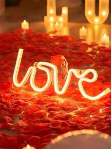 1000片人造丝玫瑰花瓣，适用于婚礼、红色玫瑰花瓣、玫瑰花瓣装饰、永生玫瑰花瓣、求婚玫瑰花瓣、浪漫婚礼装饰（适合情侣和新婚夫妇）、礼盒填充物、浪漫烛光走道装饰、婚礼走道花瓣、婚礼装饰、派对花瓣、烛光派对玫瑰