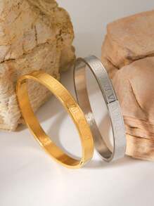 18K Gold Plated Stainless Steel Lucky Flower Bracelet, Thoughtful Gift For Her On Valentine's Day