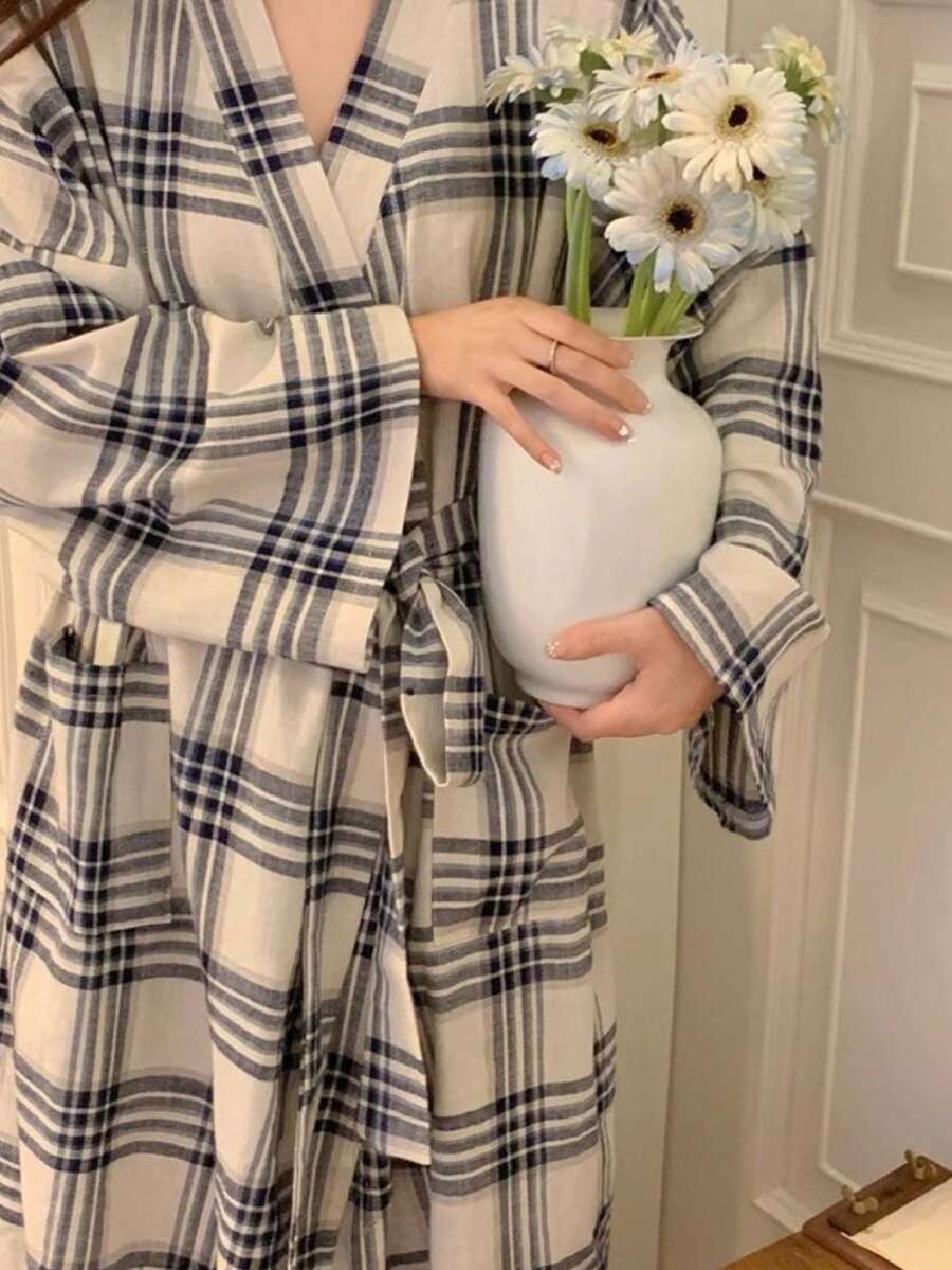 رداء/كيمونو بلون أحادي خفيف الوزن، بتصميم أوروبي بسيط، ذو أكمام طويلة، ياقة على شكل حرف V مع جيوب، ملابس منزلية كاجوال، تصميم جديد للربيع والخريف