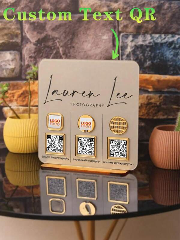 Cartel personalizado con código QR para empresa, redes sociales, método de pago, etc. Soporte acrílico personalizado para mostrar el código QR. Multifuncional, duradero, ornamental, reutilizable, exquisito, elegante, de alta calidad, colorido, moderno, personalizado, único. Regalo ideal para él, ella, novio, papá, novia, mamá, familia, amigos. Para aniversarios, San Valentín, Día de la Madre, cumpleaños, Día del Padre, graduación, bodas, inauguración de casa.