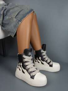 厚底时尚女式踝靴圆头厚底女士运动鞋硫化鞋系带设计师哥特朋克摇滚短靴黑色短裤