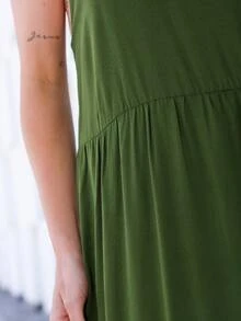 Viscolinho Women's Long Dress With Adjustable Straps - Army Green - View 4