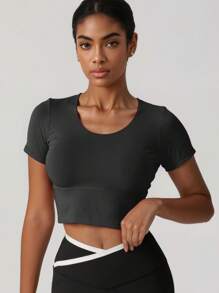 Soyun 女士无缝瑜伽上衣，裸色触感，带衬垫胸罩，适合户外瑜伽 - 黑色 - 查看 5