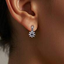 1 Stück 925 Sterling Silber elegante schwarze Zirkonia Blumen Ohrstecker für Frauen, geeignet für den täglichen Gebrauch, Feiertage, Geburtstage, Geschenke für Familie und Freunde - Silber - Übersicht 5