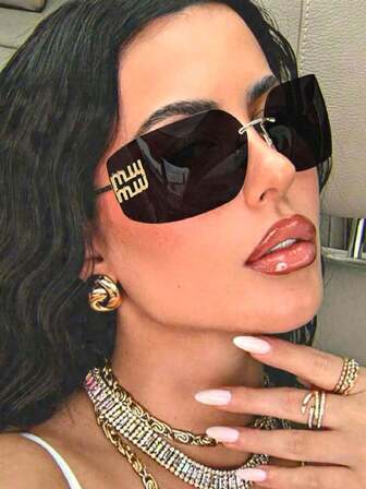 1pc Frameless Square Retro Fashion Glasses, Versatile And Personalized Large Frame Women's Glasses, Suitable For Travel, Vacation, Beach Accessories