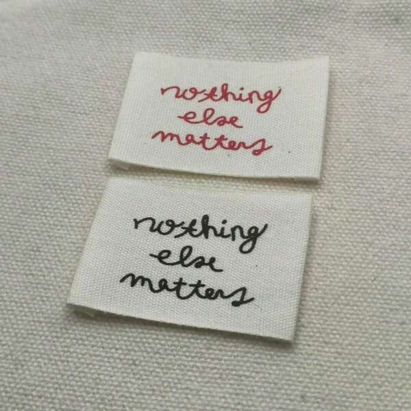 100%纯棉布标签 - DIY服装标签、服饰标签、可水洗纺织标签，适用于服装、娃娃衣服和手工艺品