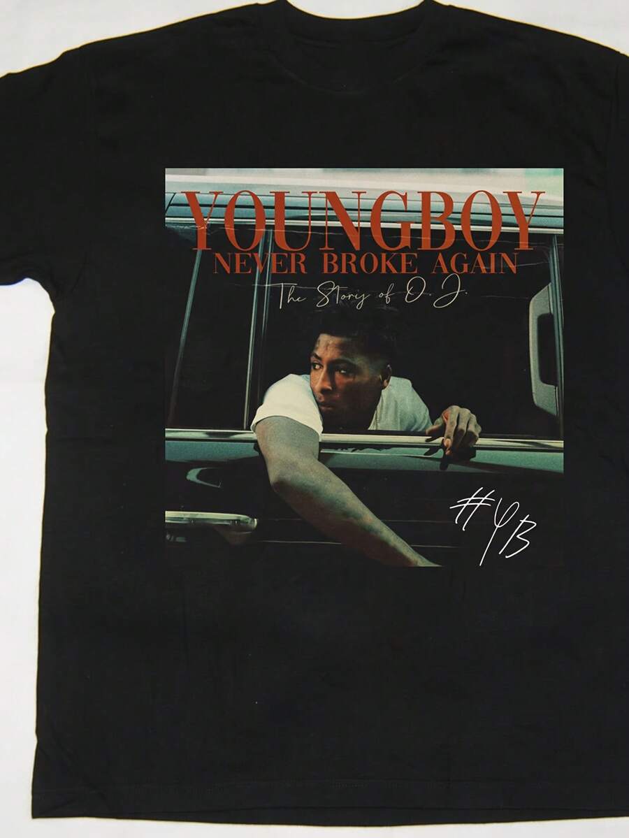 Camiseta gráfica oficial de YoungBoy Never Broke Again - Diseño de firma estilo autógrafo raro y título del álbum - Todas las tallas S-5XL - Camiseta casual de algodón 100% pesado para hombres - Ropa de fan de hip-hop - Lavable a máquina, uso durante todo el año - Esencial para conciertos y uso diario - Estética Harajuku, cuello redondo, ajuste regular con estampado geométrico - Ropa de primavera, verano, otoño, invierno - Lista para gimnasio y salidas casuales, moda urbana, material cómodo, tela duradera, amantes de la música - Negro - Ver 1