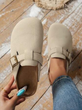 Dam 2025 nya sommar platta metallspänne retro mångsidiga mule tofflor, mode casual lätta bekväma slip-on rygglösa sandaler