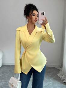 女士优雅浅黄色系带修身薄款西装外套
