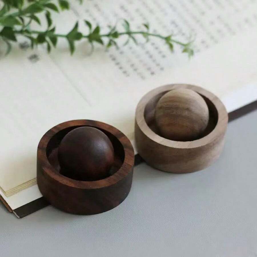 Elegant Wooden Aroma Diffuser, Rotatable Round Design, Natural Solid Wood Flameless Fragrance, Car & Bedroom Essential Oil Diffuser, Nordic Home Decor