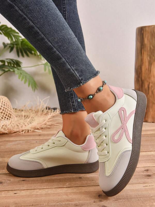 أحذية كاجوال كلاسيكية للنساء في فصل الخريف/الشتاء، مزينة بفيونكة، أحذية رياضية أنيقة مقاومة للانزلاق وللبلى، أحذية مسطحة للنساء