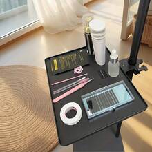 1 Stück ABS-Material Wimpernhalter Halterung, kompatibel mit Mondlicht Lampe & Ring Licht Wimpernwachstum Organizer Zubehör mit Klappsicherung. 1 Stück Wimpernverlängerungs-Tablett Halter - schwere Basis, keine Stromversorgung/Batterie erforderlich, kompatibel mit Mondlampe & Ringlicht, geeignet für professionelles Make-up, Zuhause, Salon und Fotografie - Wimpern Organizer Tablett, Kosmetik Zubehör, minimalistisches Design, strapazierfähiges ABS-Material, alkoholfrei, tragbares Schönheitswerkzeug für Zuhause, kompaktes Design, langanhaltend