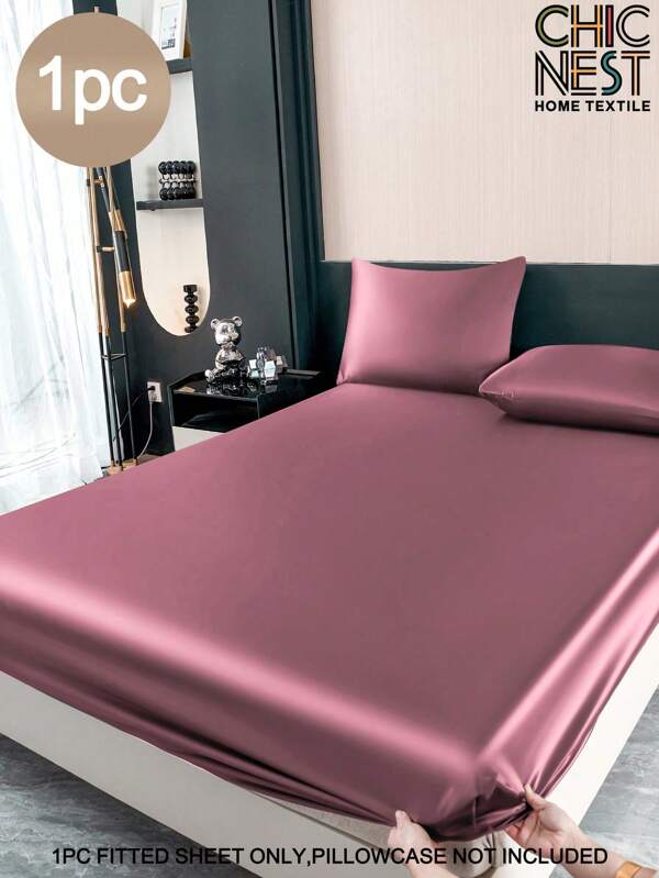 1PC Solid Color Dusty Pink Satin Fitted Sheet Simulation Silk Fitted Sheet With 1pc Fitted Sheet  Valentine's Day Mattress Cover For Bed, Modern Soft Bedding Set For Household King Queen Full Twin Size  Sheet Bedspread Deep Pocket Up To 11.8 Inch Breatheable Wrink-Free Better For Sleep, Machine Washable